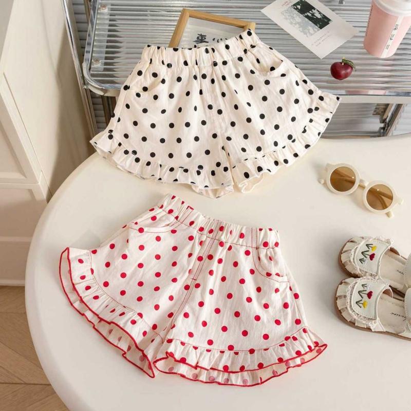 Girls Stretchy Fabric Waist Shorts Round Dot Pattern Embellishment Short Pants For Daily Wear Everyday Activity Wear Summer