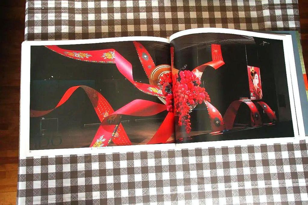 [USED] shiseido window art