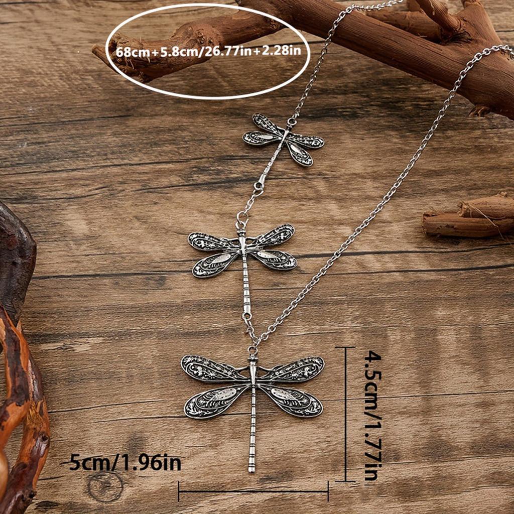 Artistic Dragonfly Pendant Necklace Elegant Collarbone Chain Dragonfly Neck Jewelry Suitable for Fashion Enthusiasts