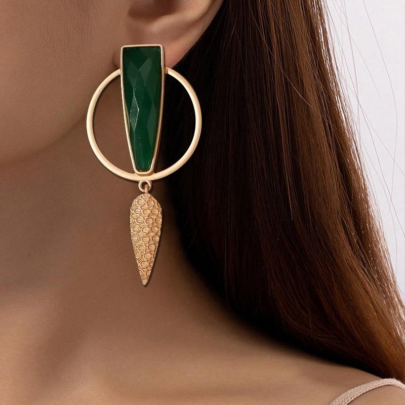 New Spring and Summer Green Large Round Ring Stud Earrings Simple Fashion Earrings Irregular Geometric Earrings