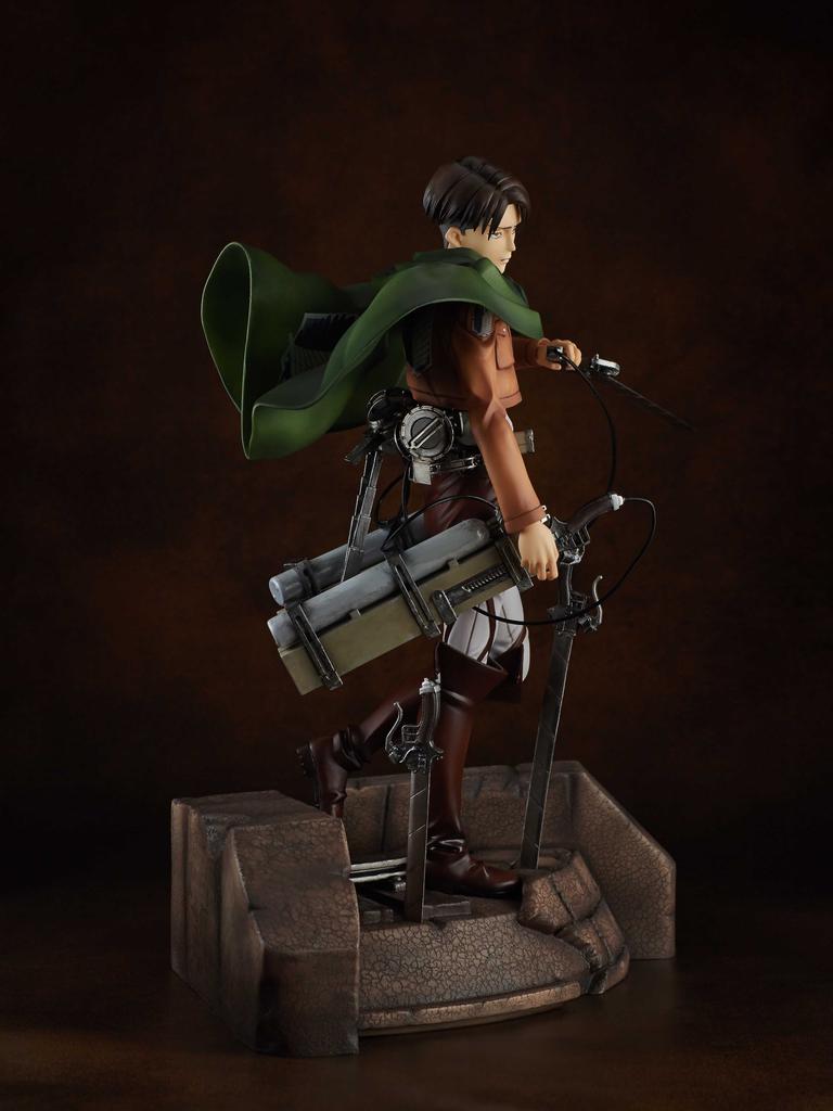 Attack On Titan 1/7 Scale Levi Ackerman Pre-Painted Figure – Anime Collectible Completed Statue