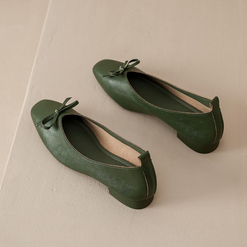 Leather V-mouth single shoes women's thick heel square head soft leather soft sole not tired foot bow retro commuter shallow mouth Mary Jane