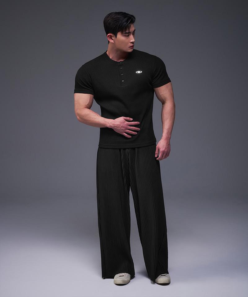 BORN TO WIN B Pendant Henry Neck Muscle Fit T-Shirts [Black]