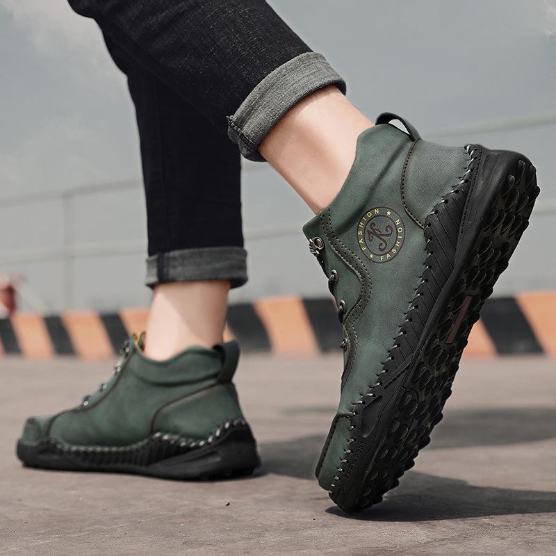 2021 Herbst und Winter neue Herren-Kurzstiefel Übergröße handgenähte lässige Herrenschuhe Samt warm Martin Stiefel