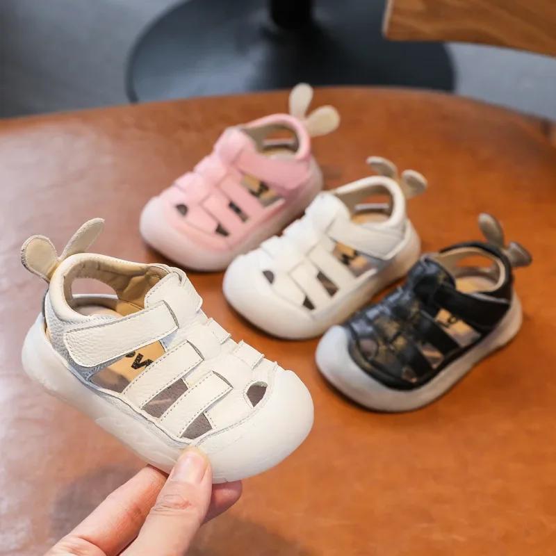 Sandalias de verano para bebés y niños, zapatos para bebés y niños pequeños, de cuero genuino, con suela blanda, para la escuela y la playa.