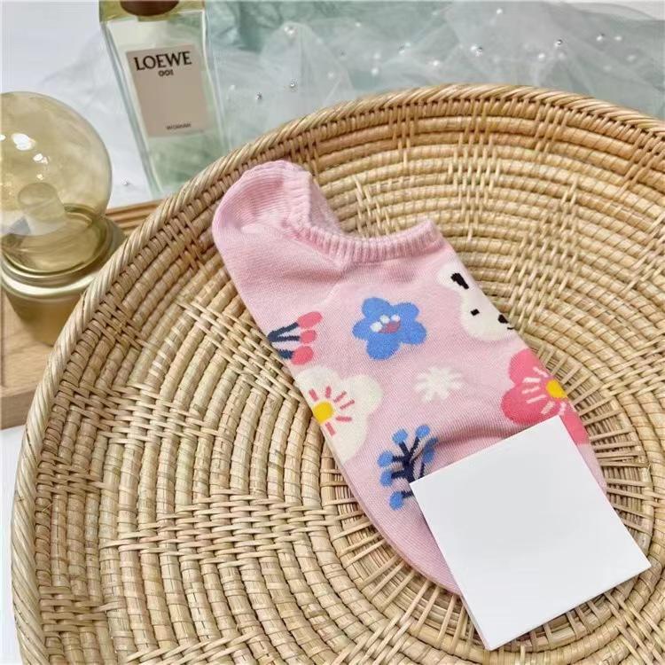 1 пара дышащих и впитывающих пот женских носков на осень и зиму. Модные и универсальные — фото 5