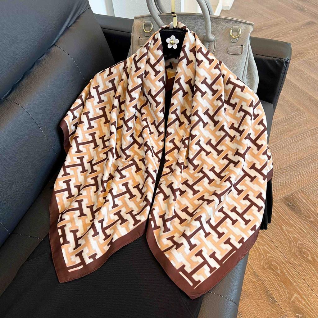 91Cm square scarf silk scarf women's new literary and fashion scarf accessories autumn and winter retro versatile shawl