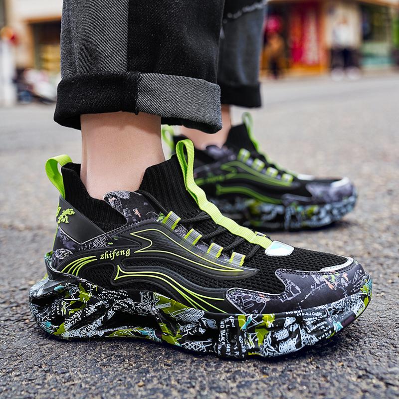 High Street Graffiti Men Sneakers Women Lightweight Blade Running Shoes Comfy Cushioning Sock Sports Walking Shoes Male Footwear