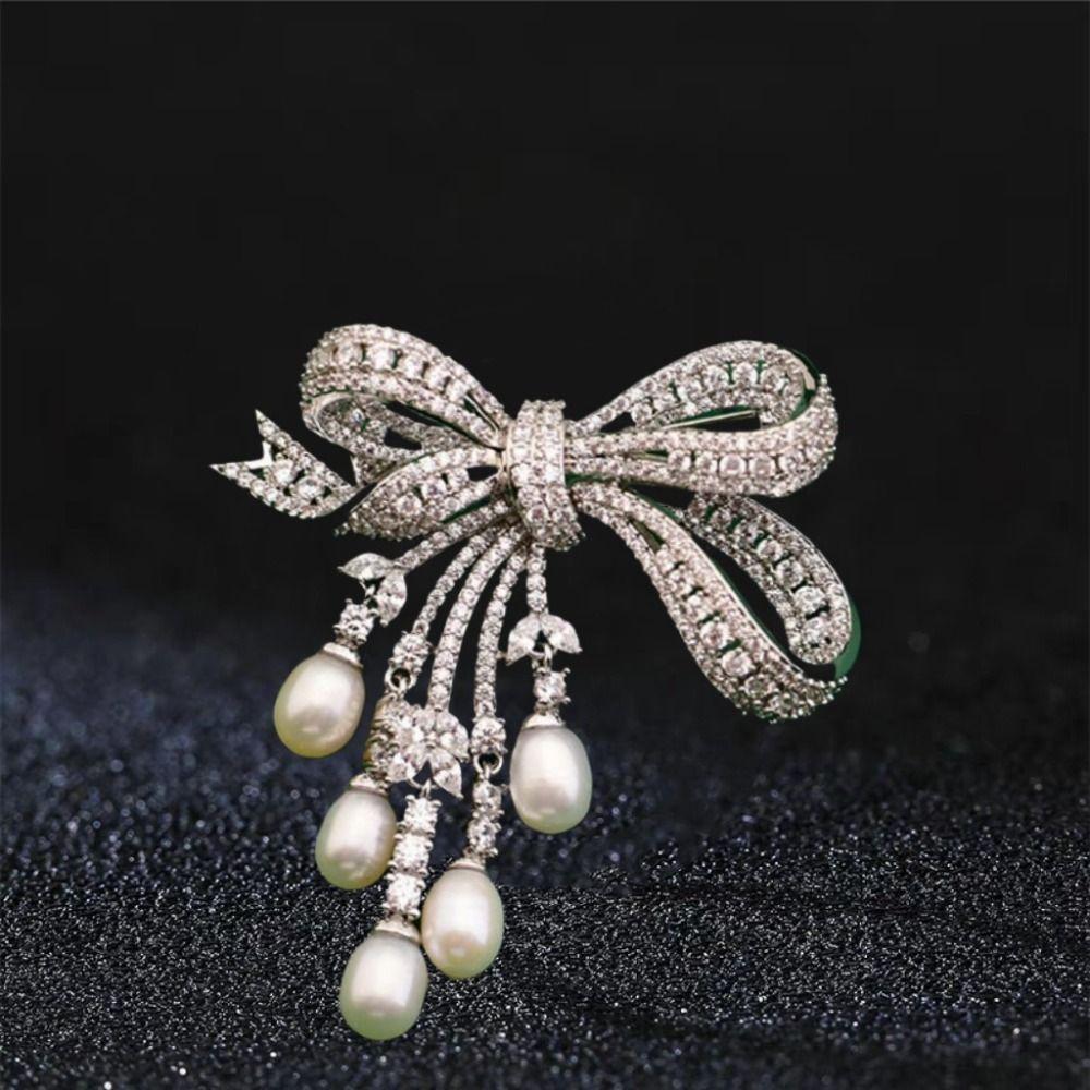 Full of Diamonds Luxury Brooch Heavy Craftsmanship Rhinestone Brooch  Party Occasions
