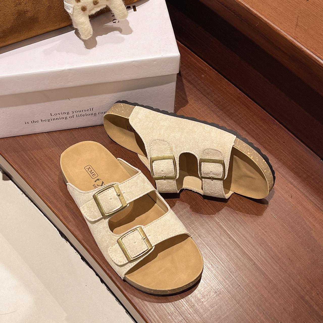 

New platform sandals women s summer belt buckle one-word slippers versatile with skirt sandals 40 грязно-белый