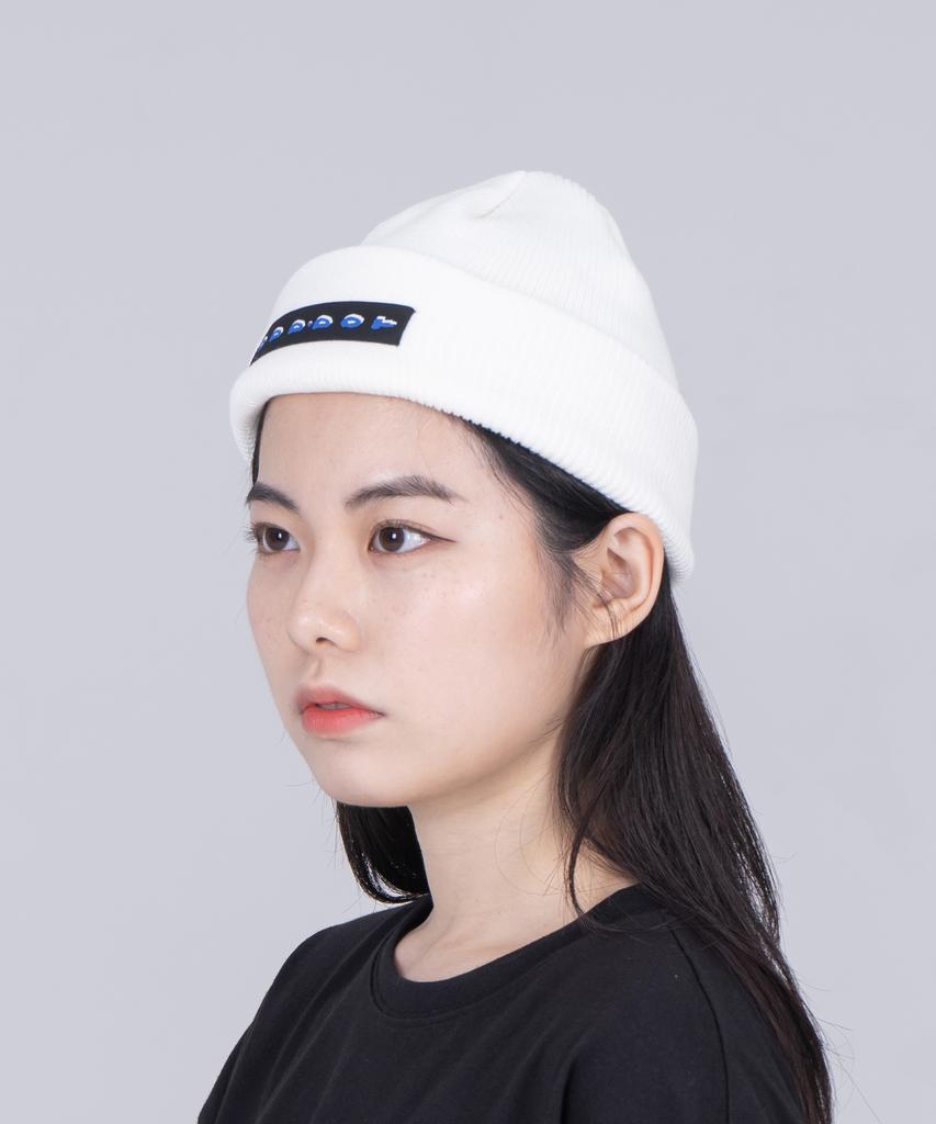 ODD DOT Horizontal Label Point Beanie_Black