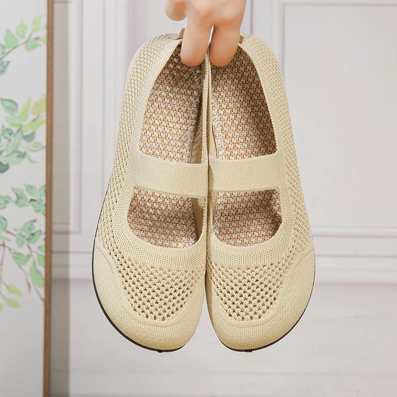 2025 New Style Shoes Casual Men Shoes Soft Sole Breathable Fashionable Light Slipper Women Shoes Single-layer Shoes