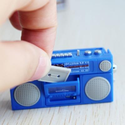 Mini gravador de fita para casa de bonecas em miniatura escala 1/12, acessórios de decoração para casa de boneca