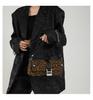Niche leopard print underarm bag, fashionable retro high sense, commuting shoulder essential women's bag.
