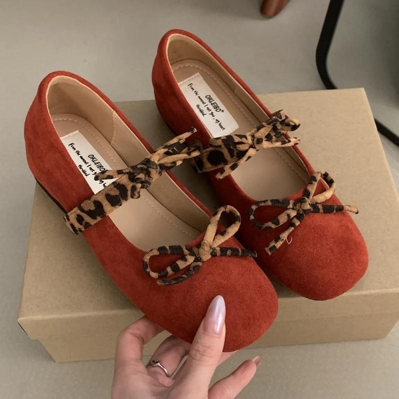

Модные замшевые туфли Мэри Джейн с бантом Женские удобные туфли-балетки с леопардовым принтом Женские модные ретро туфли на плоской подошве с круглым носком 39 красный