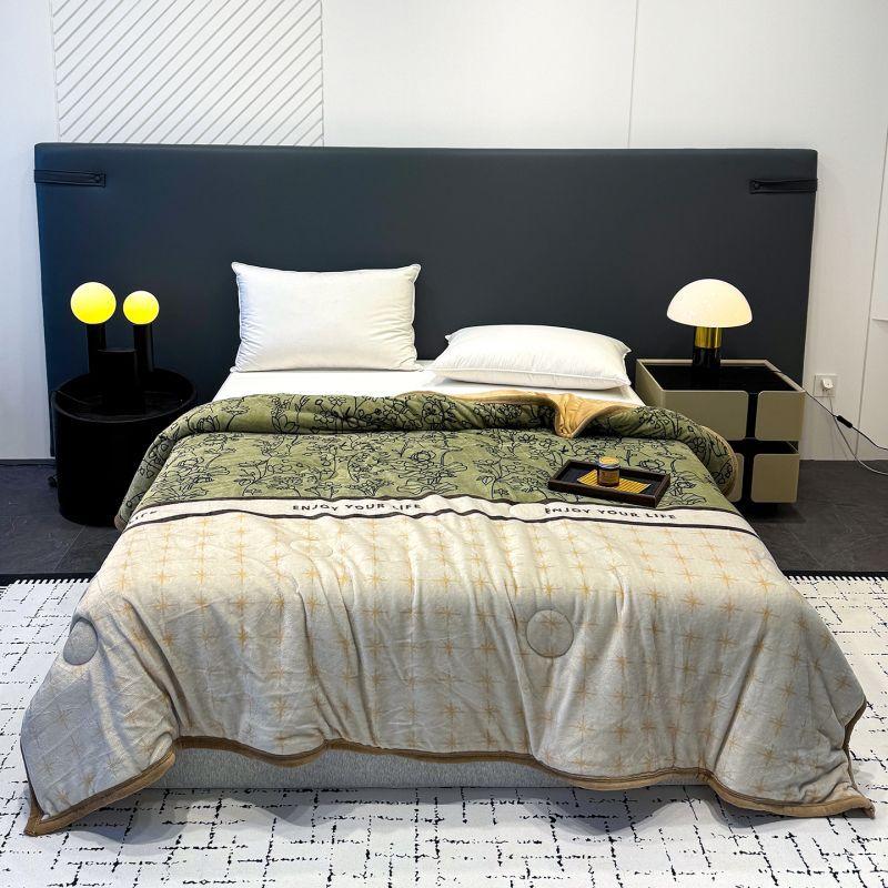 Soft Flannel Throw Blanket Lightweight Warm Bed Blanket For Bedroom Couch