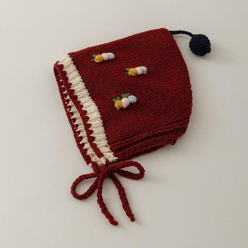 Koreańska Ręcznie Robiona Czapka Beanie z Wiązaniem Wiśniowa: Ciepła dzianinowa czapka wełniana z ochroną uszu dla małych dziewczynek