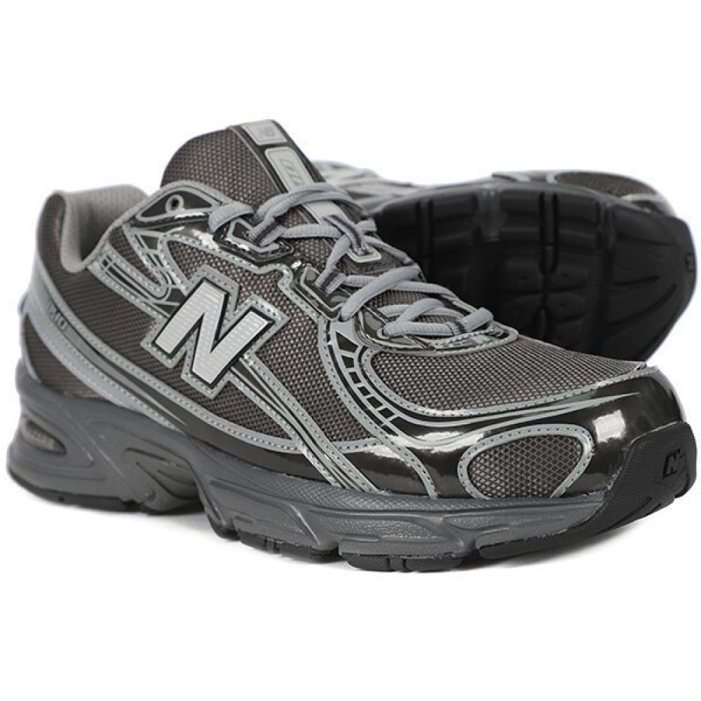 New Balance 740 Metallic Dark Grey