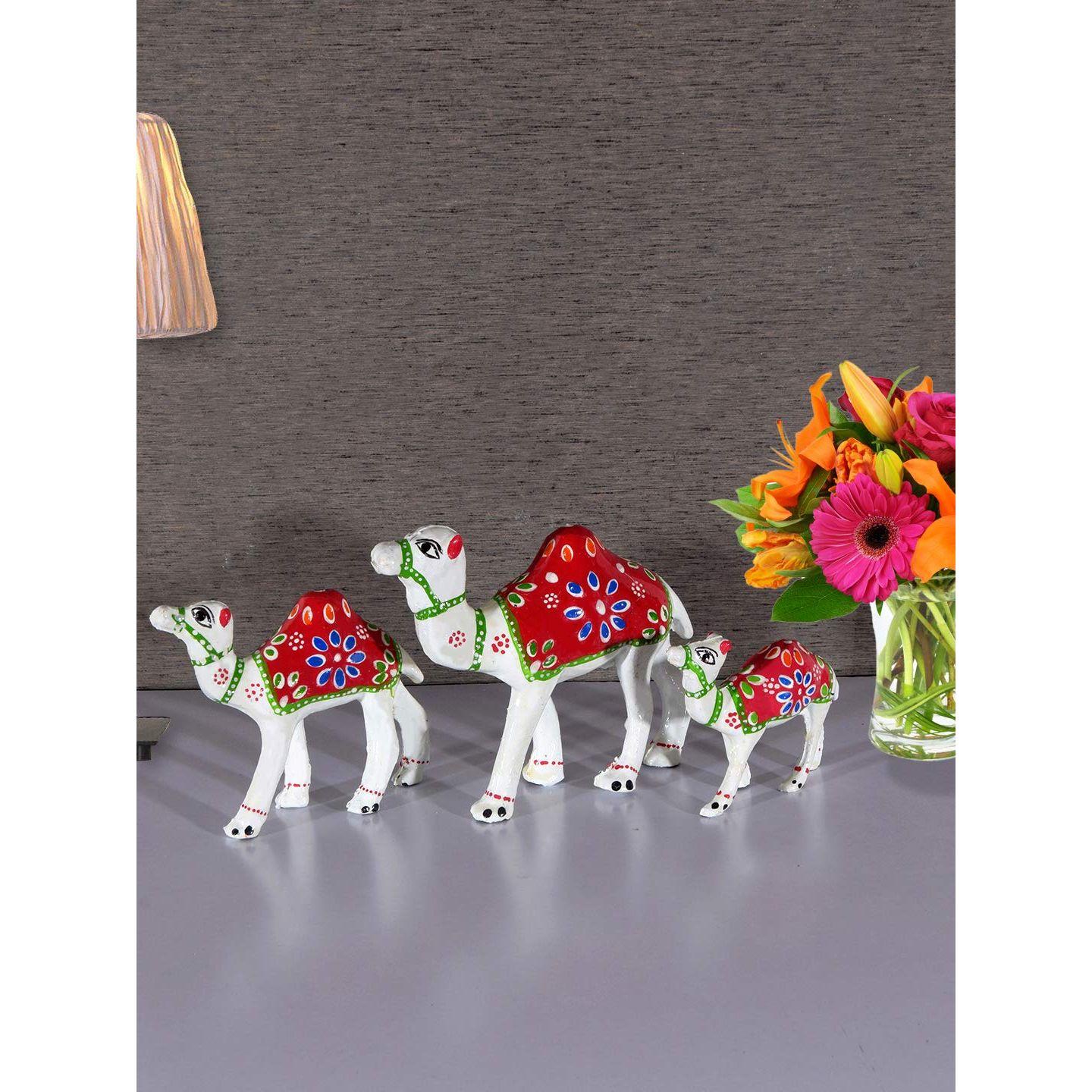 

Camel - Handcrafted Paper Mache Artistry, Ideal for Home Decor Showpiece (12X10X8CM) Set of 3 красный/белый