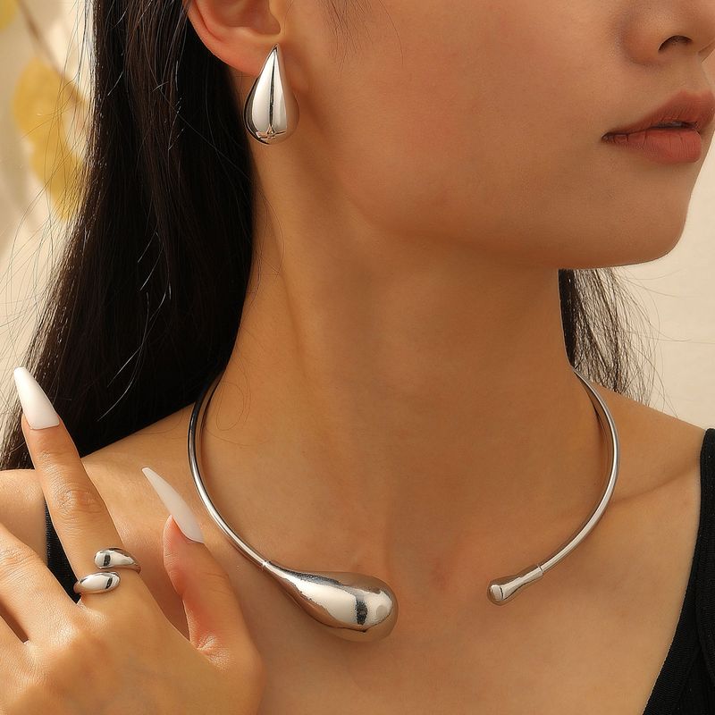 European and American Cross-Border Personalized Geometric Metal Glossy Spring Open Choker Bracelet for Women Punk Simple Necklace Choker