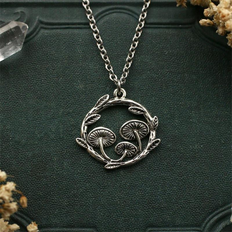 

Retro Fashion Ancient Branch Leaf Circular Ring Mushroom Dangle Earrings for Women Punk Gothic Charm Jewelry Accessories Gifts