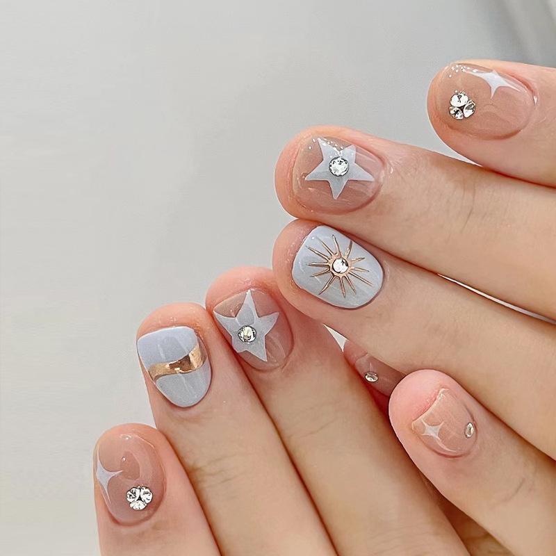 

Short Blue Star Sparkly Diamond Nail Tips - Removable Fake Nail Patches Glue Type