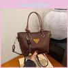 Style Street Retro Golden Label Decoration Women Single Shoulder Bag Bucket