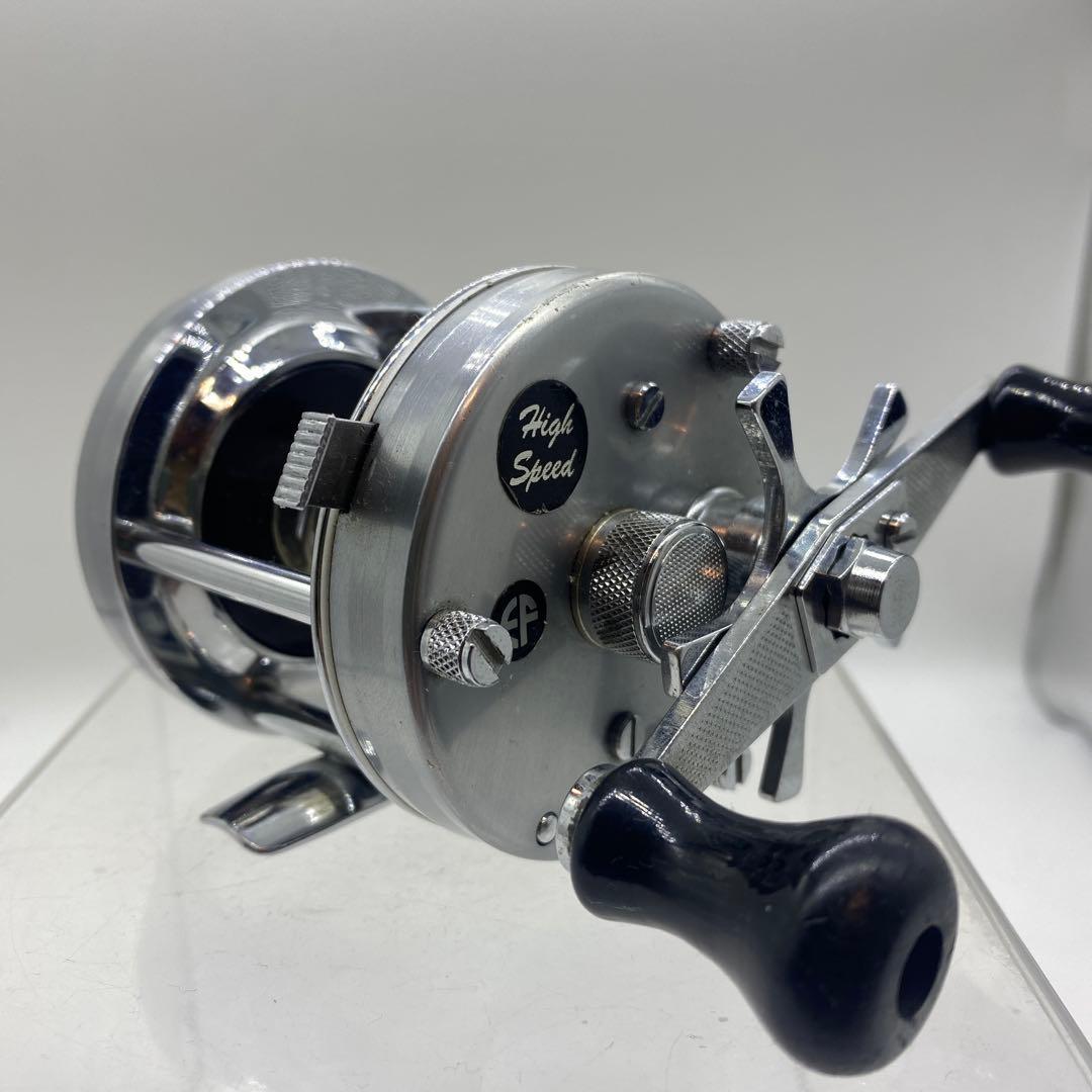 Used ABU Ambassador 5500C (#840400)