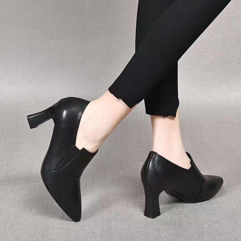 Spring and Autumn New Thick Heeled Women Shoes Fashion Black Pointed Toe Comfortable Shallow Mouth Slip on Pumps Single Shoes