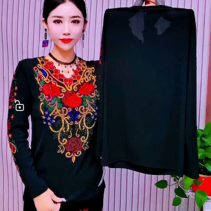 Plus Size Rhinestone Long-Sleeve V-Neck Top for Middle-Aged Women - Tummy Concealing, Age-Reducing, Warm Fleece.