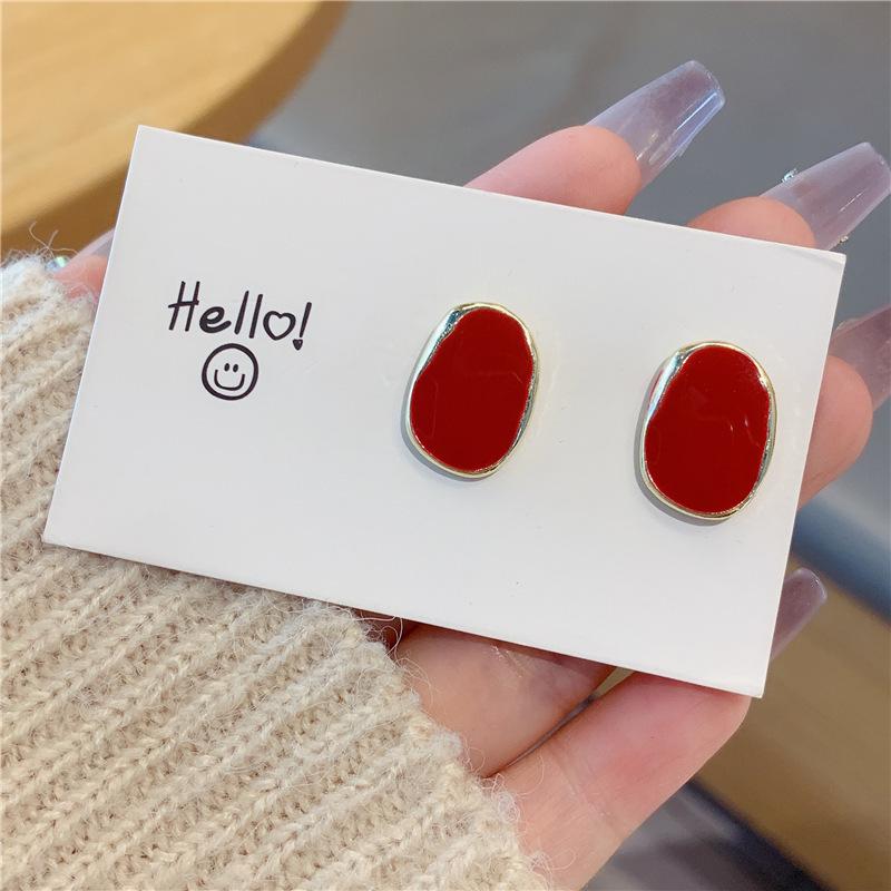 Irregular Geometry Oval Earrings Wine Red Enamel Oil Metal Stud Earrings for Women Simple Party Trendy Punk Jewelry Girls Gift