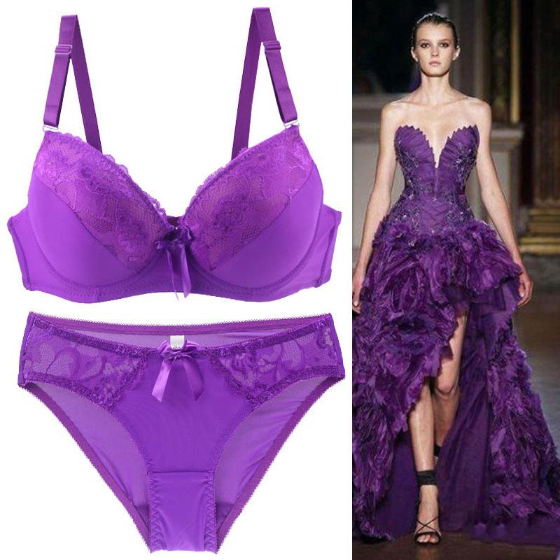 The manufacturer's explosion gathers the upper support to prevent sagging, comfortable and beautiful back underwear, sex bra women
