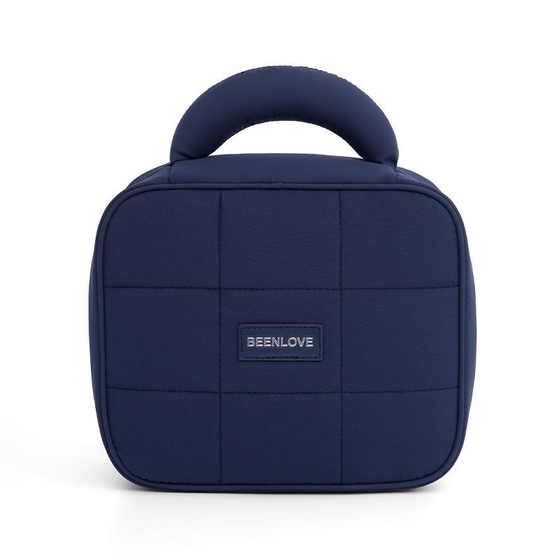 Women s Portable Waterproof Large-Capacity Makeup Brush and Toiletry Organizer