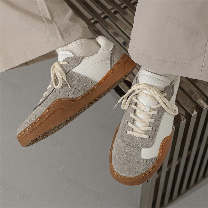 2026 Retro Men Lace Up Flat Soled Sport Shoes Round Toe Color Blocked Low Top Casual Shoes Outdoor Fashi Trend Chunky sneakers