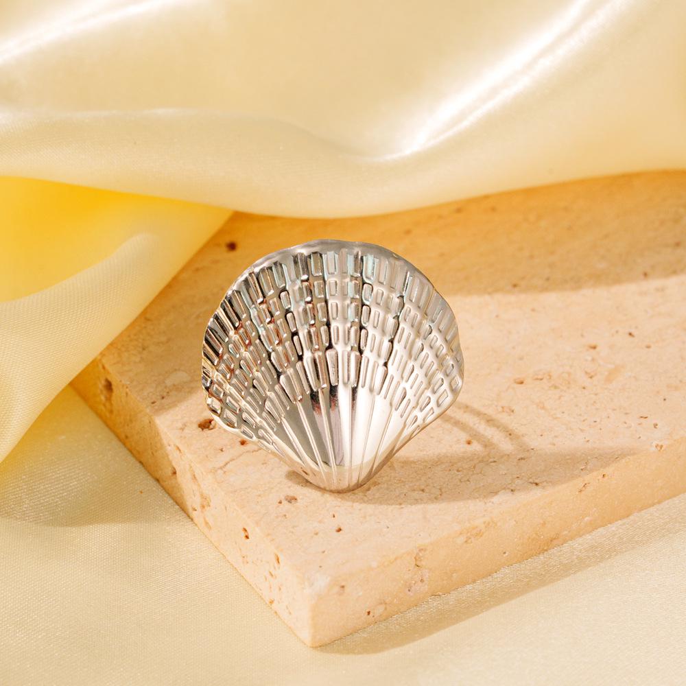 Prachtige RVS Ring met Titanium Stalen Behuizing en Textuur