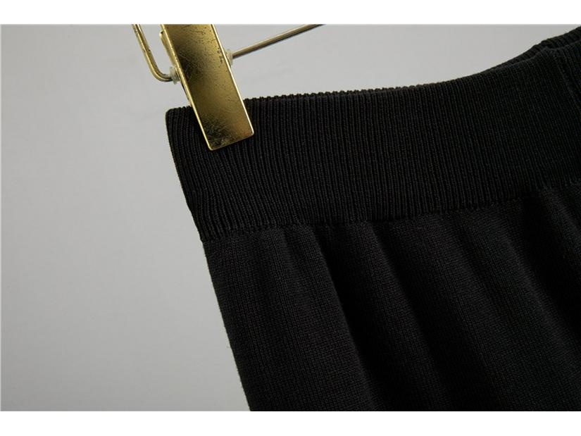 Women's Double-Breasted Knitted Suit: Two-Piece Set with Wide-Leg Pants and Suit Collar