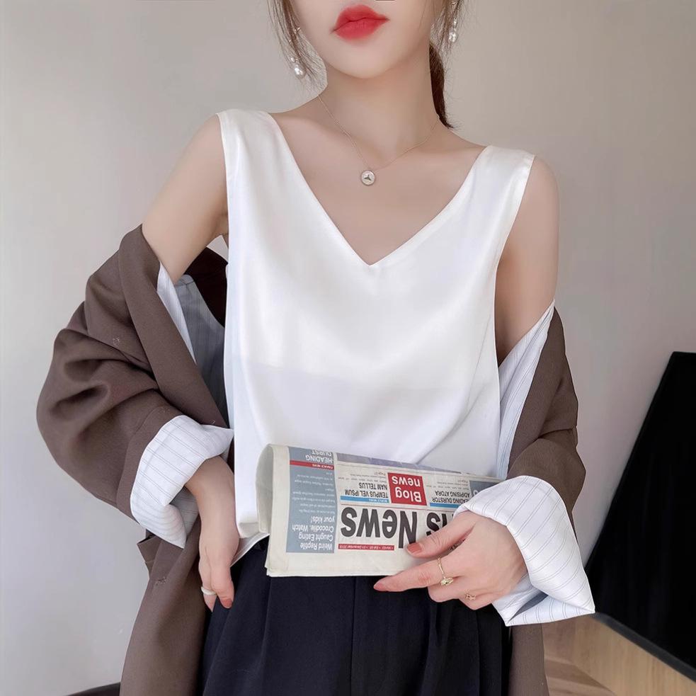 

Silk Camisole Tank Top for Women - Mulberry Silk & Acetate Layer, Plus Size, High-End Feel, Blazer Base, Perfect for Summer. Medium