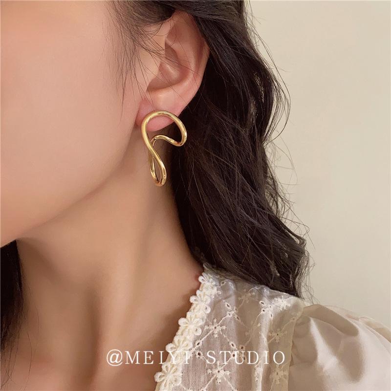 

Премиальные французские ретро-серьги из металла в виде спирали, уникальный дизайн, смелая индивидуальность, модный и шикарный стиль