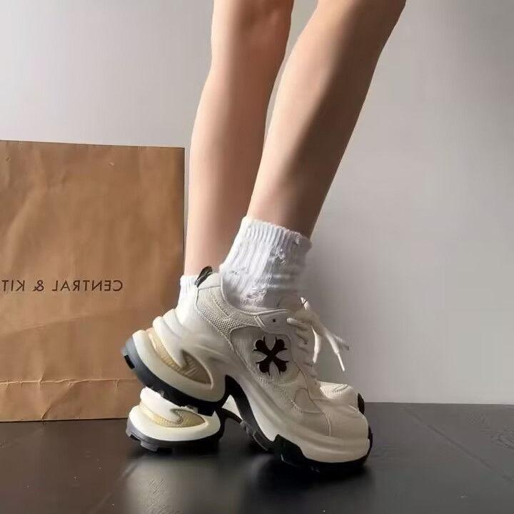 Zhao Ruth Has the Same Thick-soled Cross Flower Dad Shoes for Women's 2025 Spring Small Height-increasing Sneakers.
