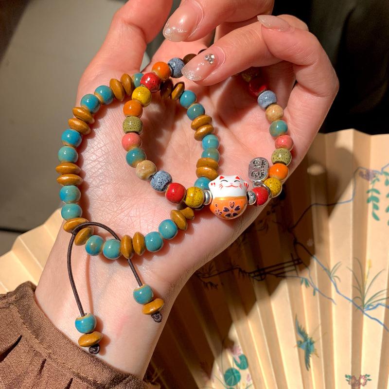 Bracelet Chat Porte-Bonheur Dessin Animé Mignon Pour Femmes Filles Bracelets Élastiques Colorés à Perles Breloques Chat en Céramique Bijoux Cadeaux