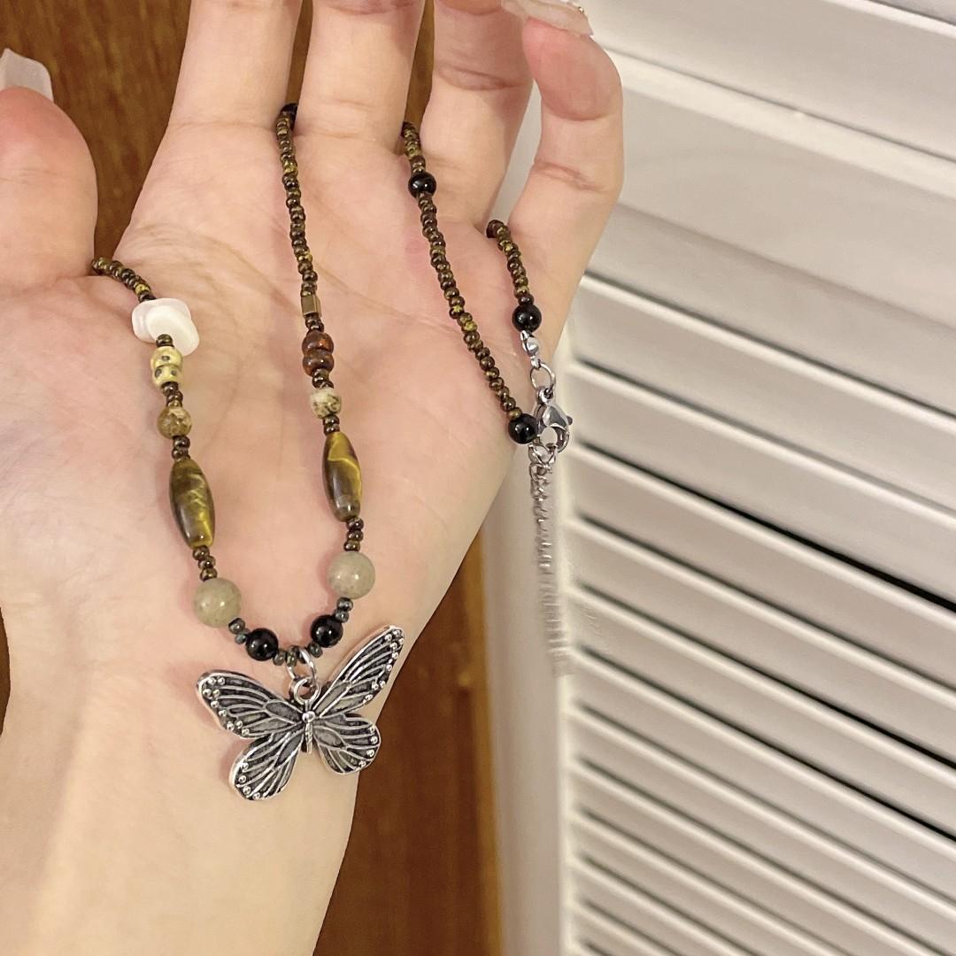 Retro natural stone butterfly necklace women s versatile niche accessories design sweater chain new alloy jewelry