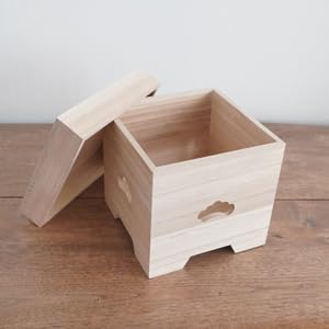 Man and Wood May Doll Kumuki Colors Kabuto Tripod Decoration (Front: Date Masamune)