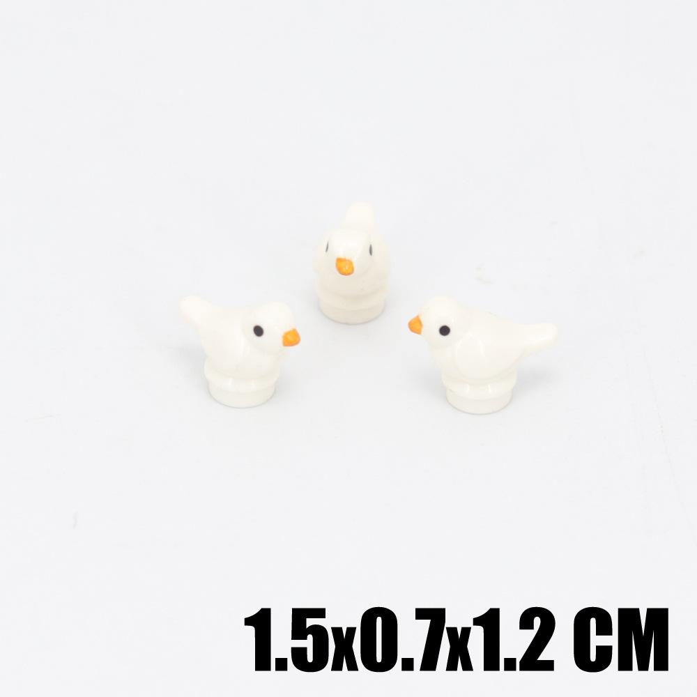 Cute Modeling Small Animals Assembled Building Block Scene Accessories Parts Chicken Husky Fighting Dog Flamingo Ornament