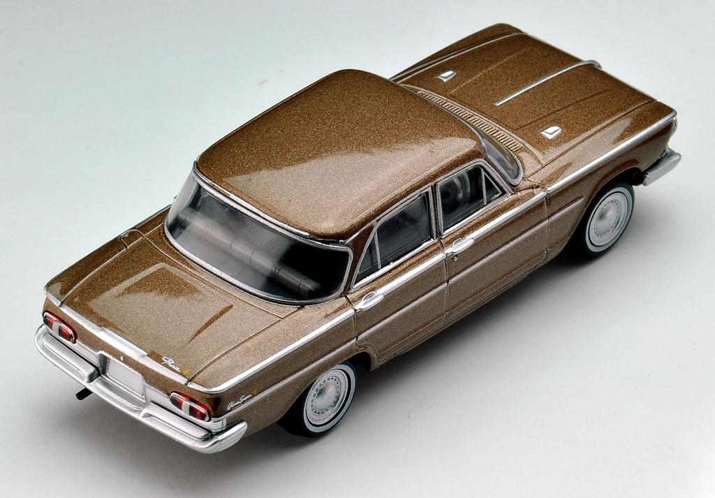 Tomica Limited Vintage Prince Gloria Super 6 Hnědá Hotový produkt 1/64 TLV-174b