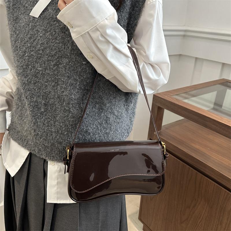 New High-end Textured Handbag, Solid Color, Simple and Versatile Temperament, Shoulder Messenger Bag, Patent Leather Glossy Commute