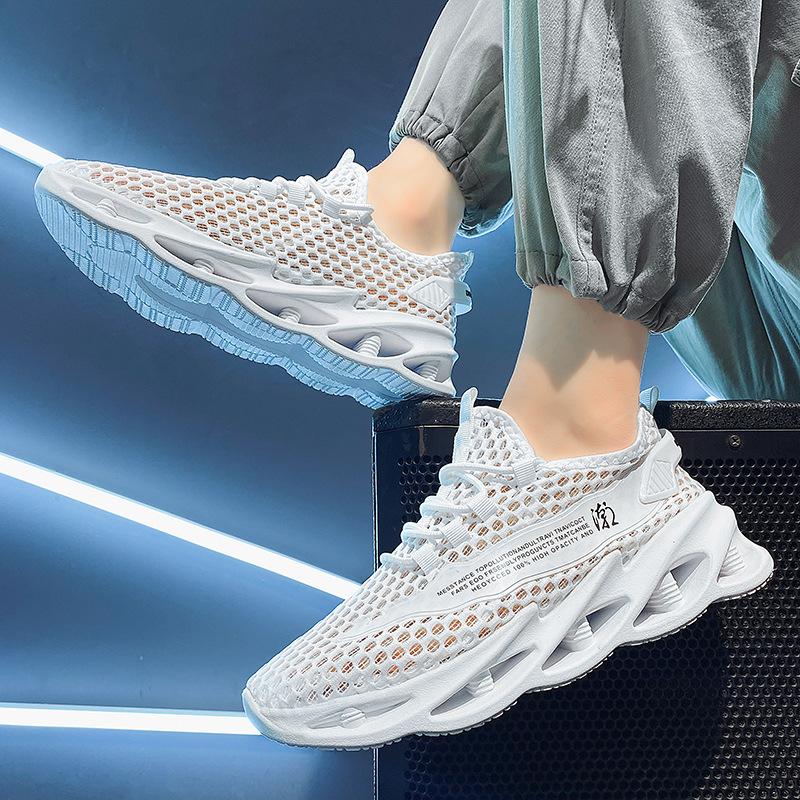 2025 New Men's Fly-woven Mesh Sneakers Are Breathable and Non-smelly In Summer, Lightweight Running Shoes, and Driving Casual Shoes.