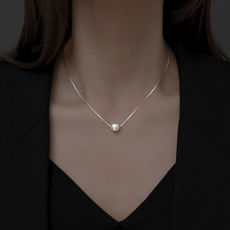 Pearl necklace 2026 new women's sterling silver high-end design sense niche fashion collarbone chain neck chain