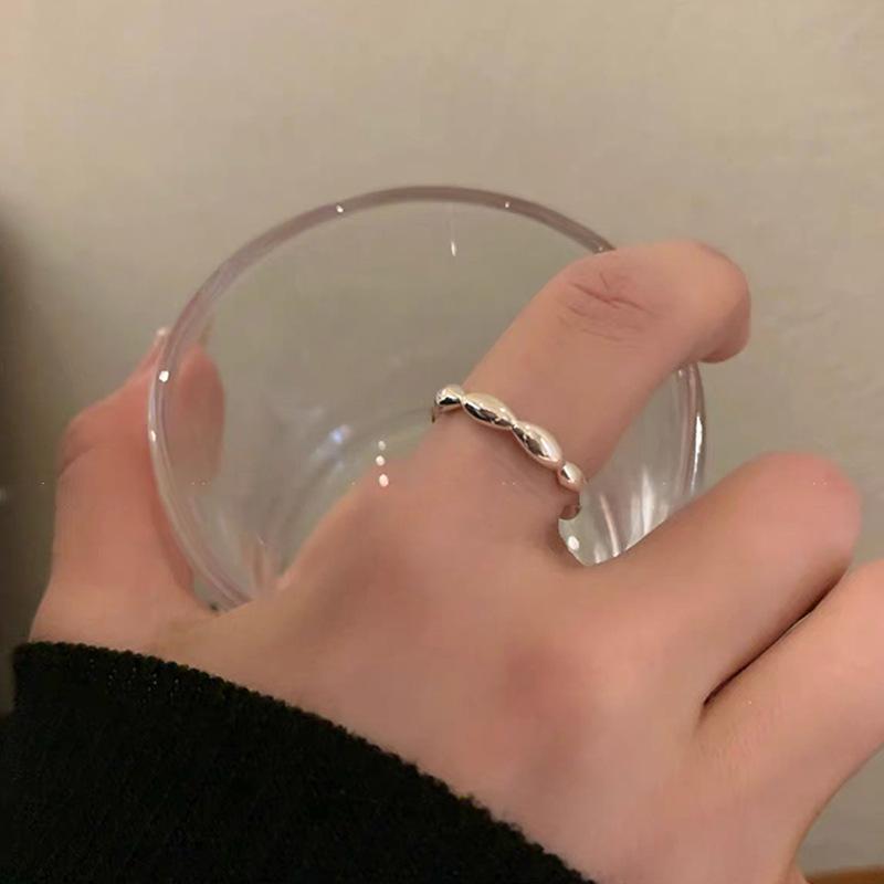 Fargeblokk Kattesøye Stjerne Ring: Trendy dame åpen statement-ring