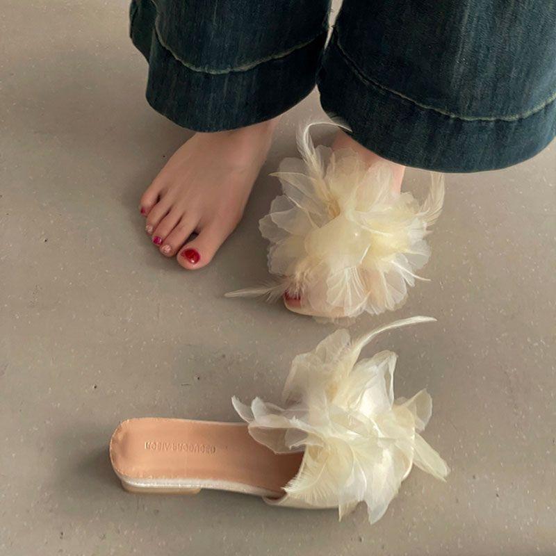 Fashion going out flat-bottomed fairy thick-heeled cool slippers 2025 super fairy niche design feeling flower word cool slippers woman
