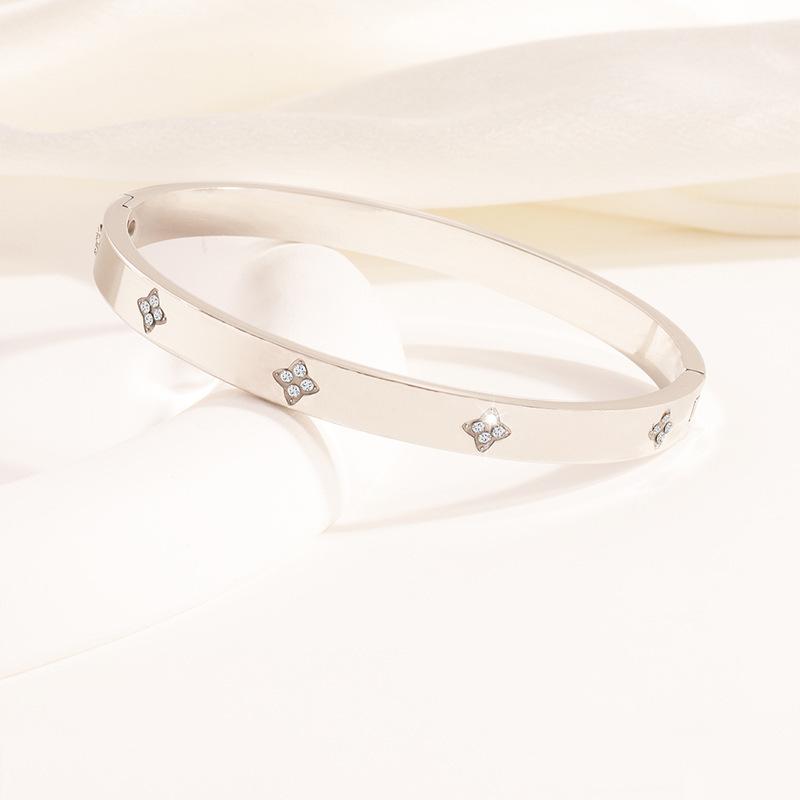 Titanium steel bracelet gold high version temperament zircon bracelet women's light luxury fashion elegance does not fade simple bracelet